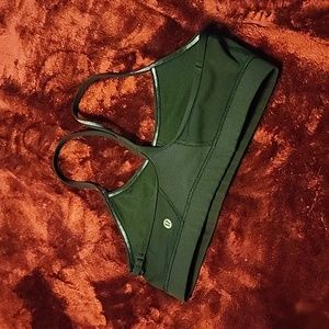 Lululemon Women’s Black Flow Y Sports Bra Size 6